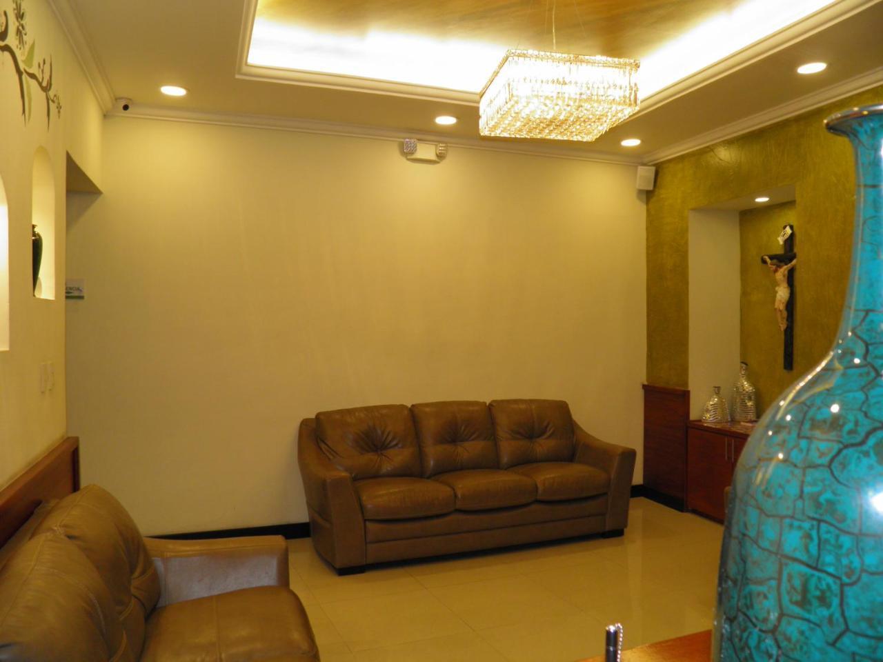 Hotel Majestic 2 By Hhg Cuenca Exterior photo